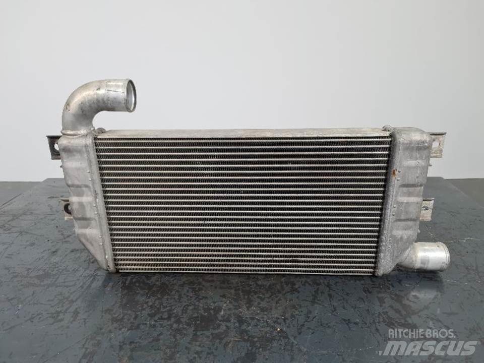 CAT 323D Motorji