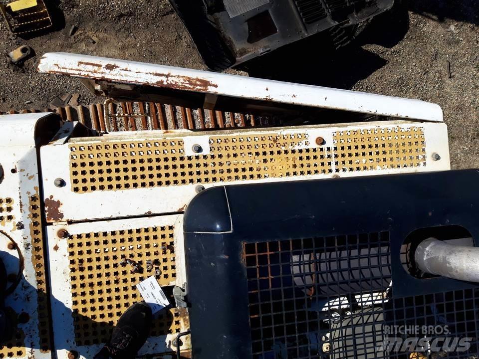 CAT 325LN Kabine in notranjost