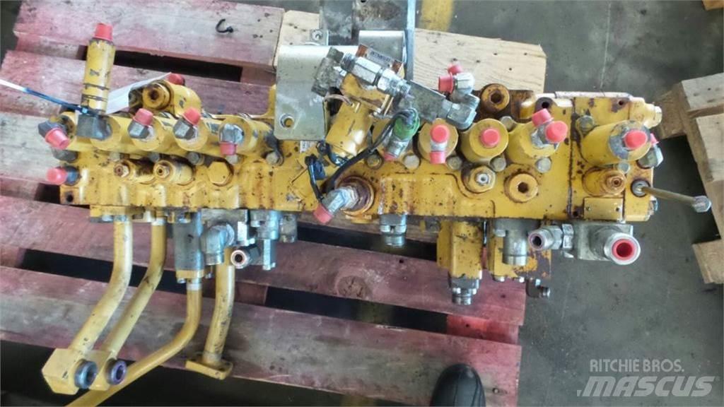 CAT 330DL Hidravlika