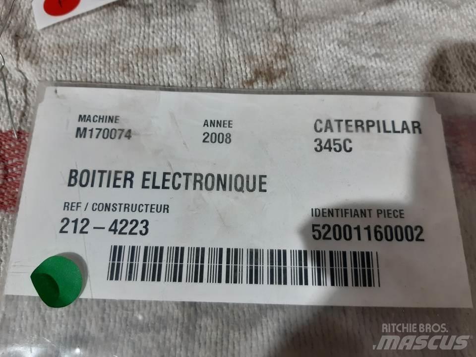 CAT 345C Kabine in notranjost