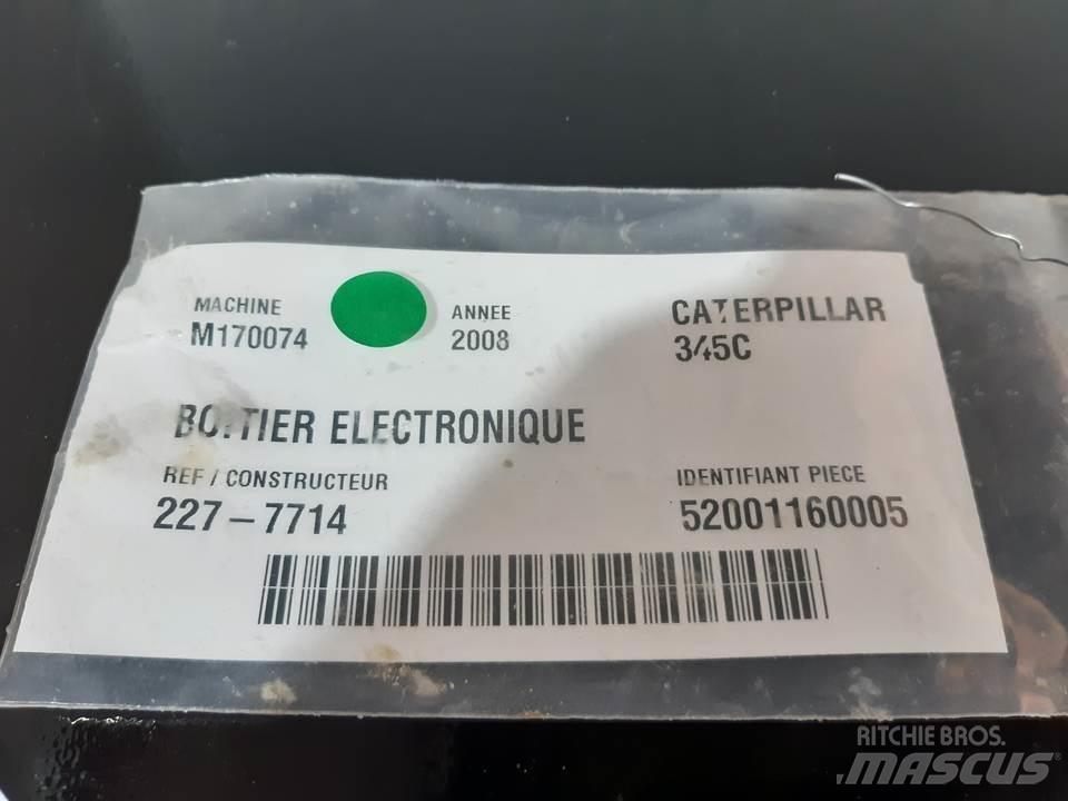 CAT 345C Kabine in notranjost
