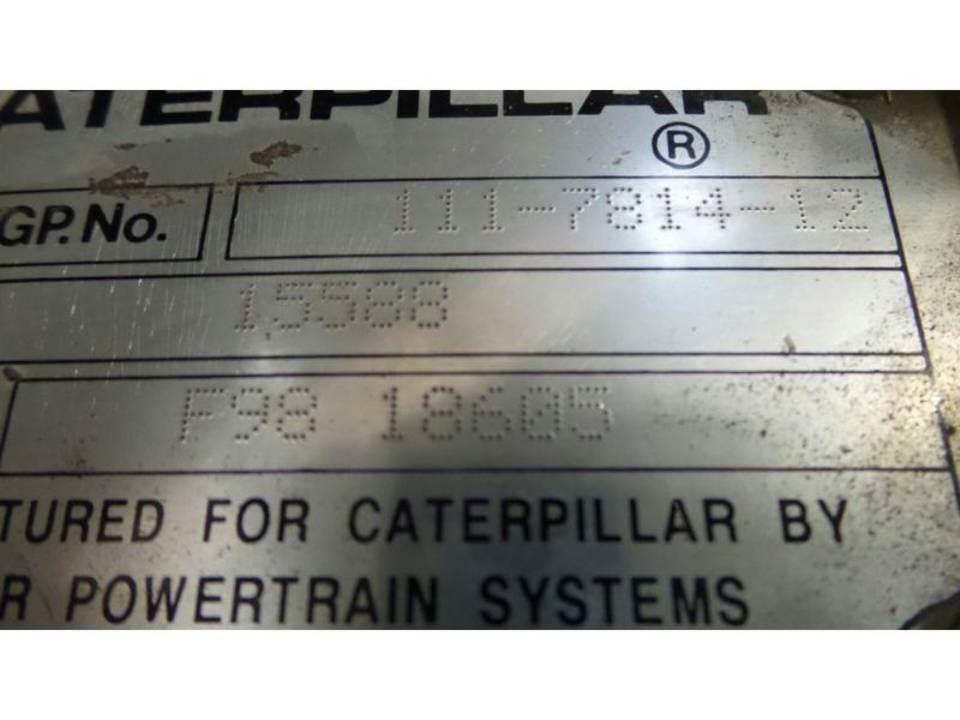 CAT 432D Menjalnik