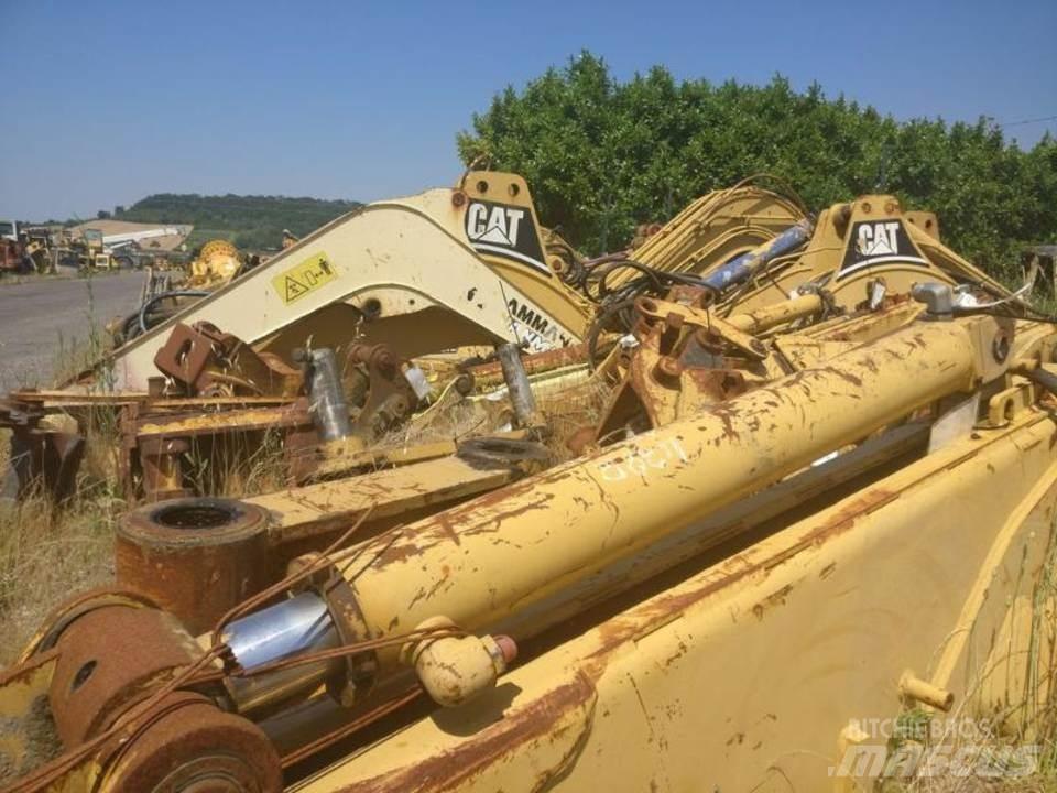 CAT 438B Hidravlika