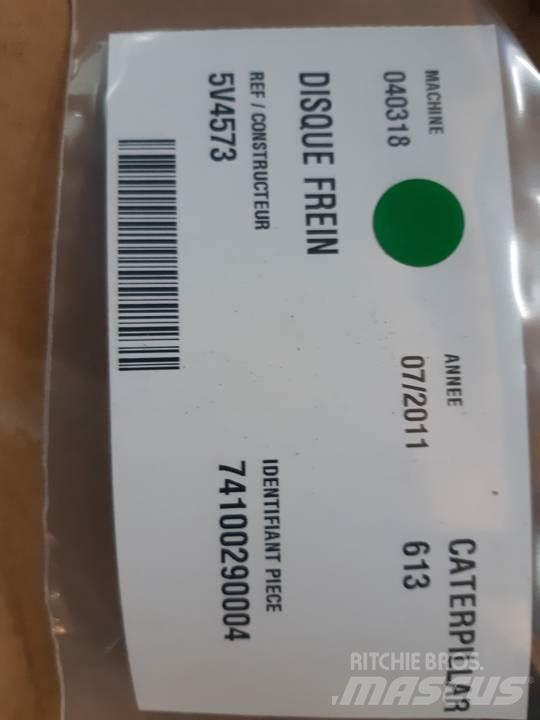 CAT 613 Gosenice