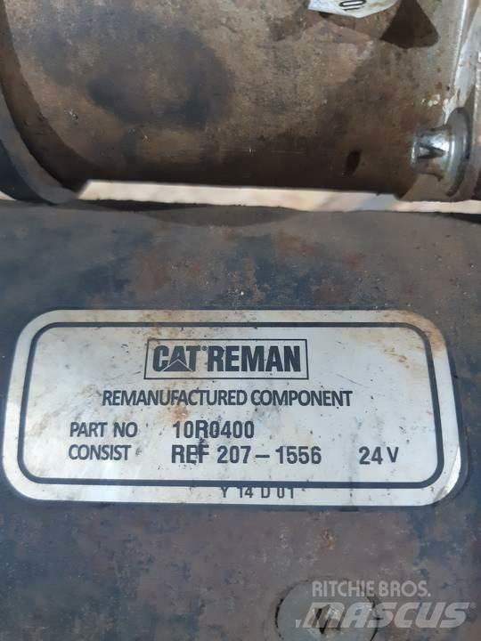 CAT 725 Motorji