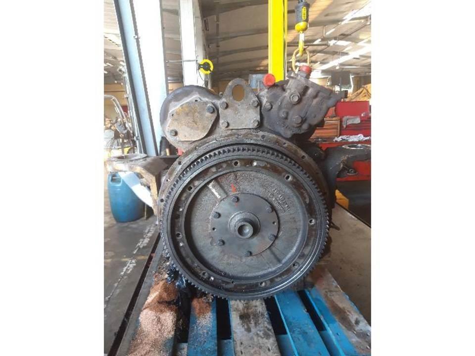 CAT 730 Menjalnik