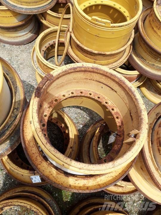 CAT 735 Gosenice