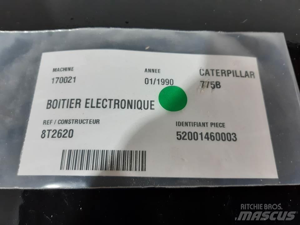 CAT 775B Kabine in notranjost