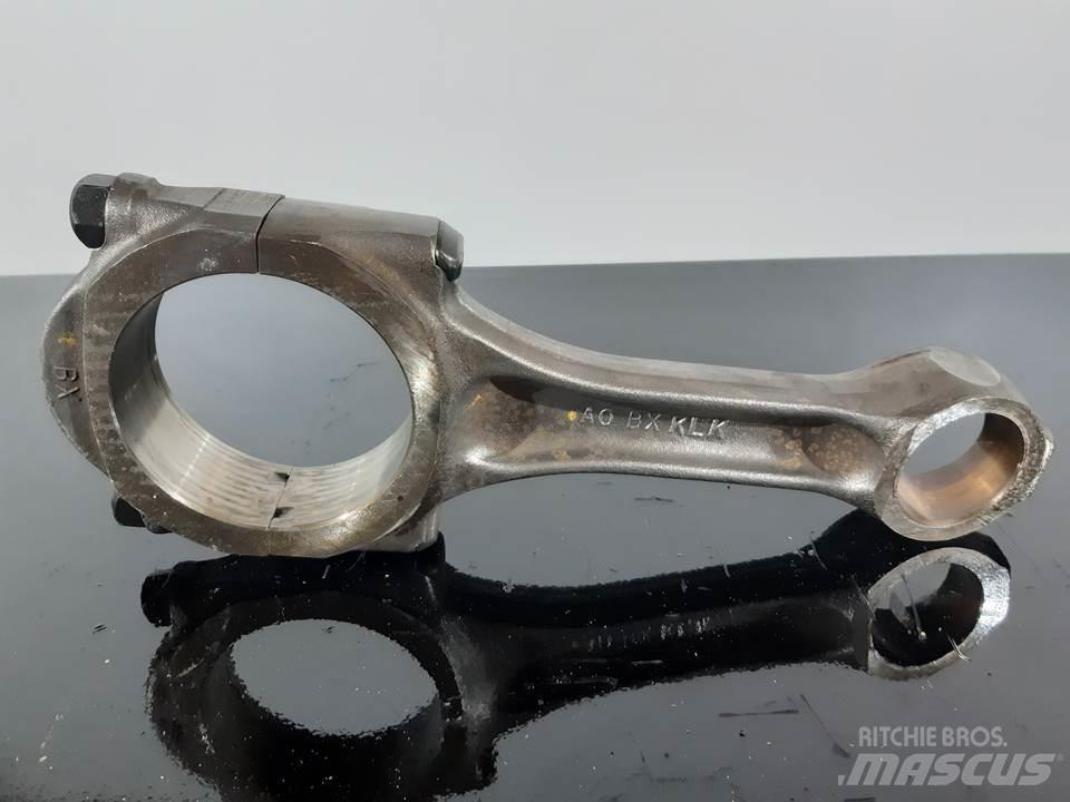 CAT 826C Motorji