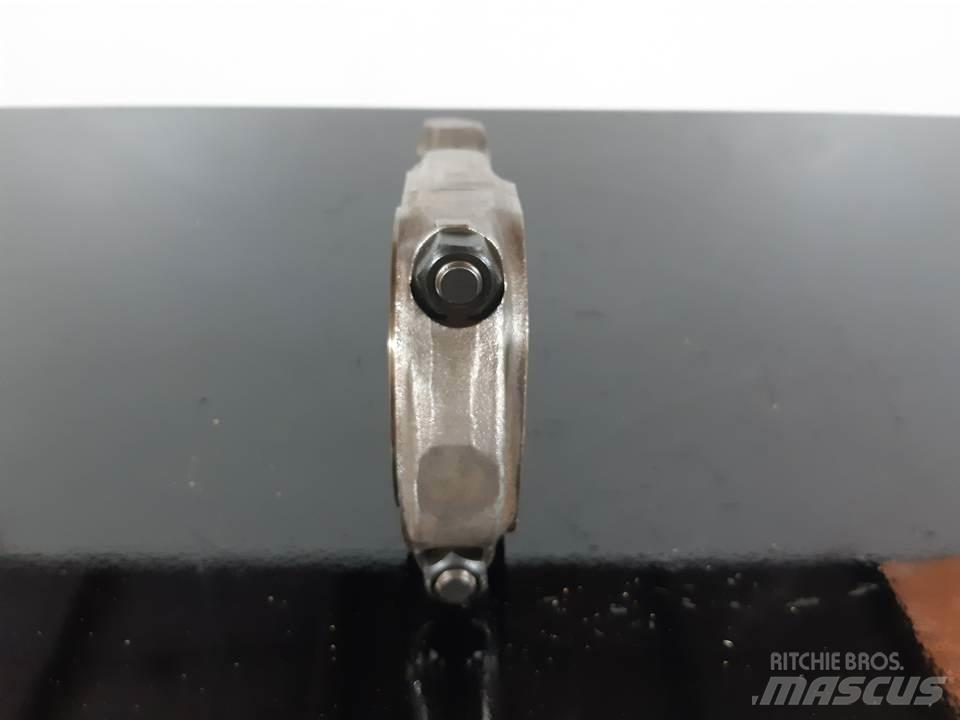 CAT 826C Motorji