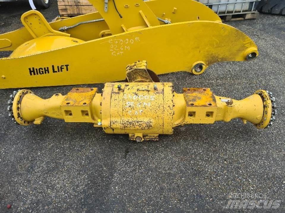 CAT 926M Menjalnik