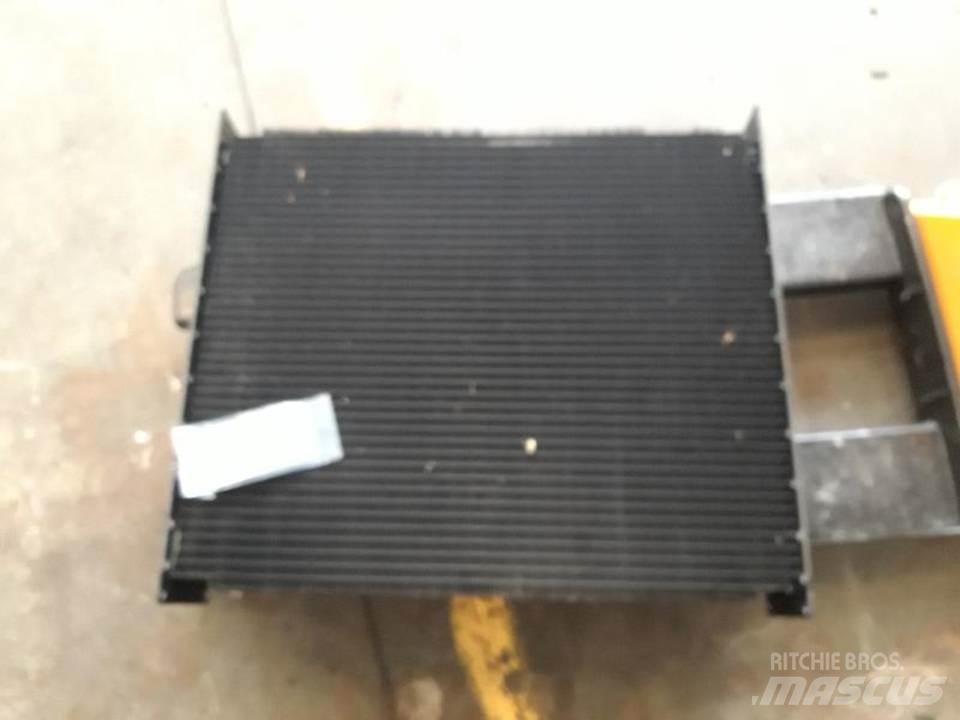 CAT 950 Motorji