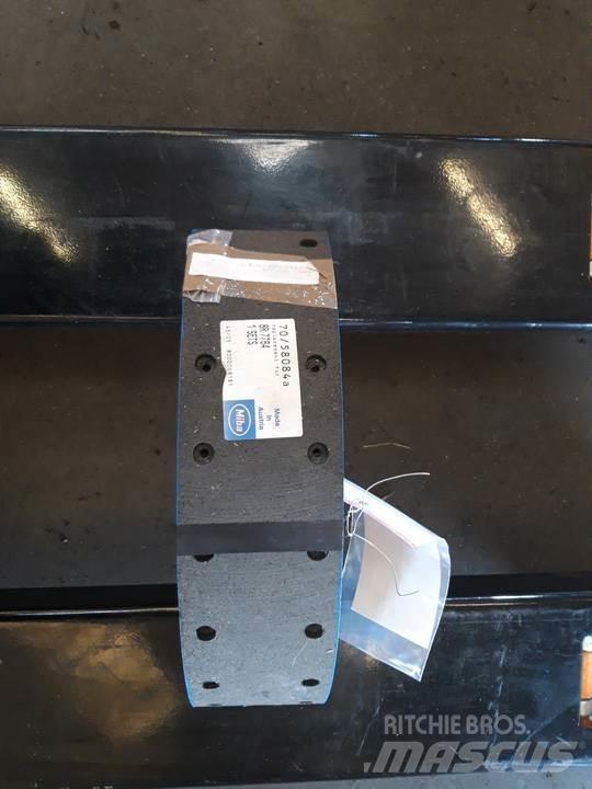 CAT 950 Gosenice