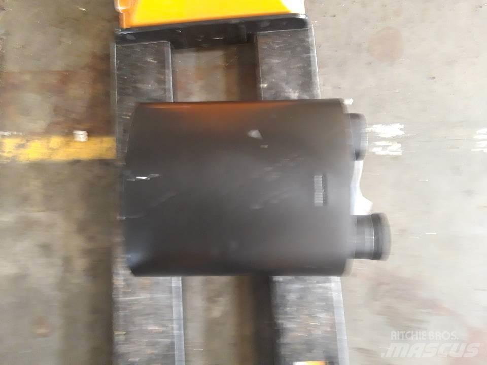 CAT 950B Motorji