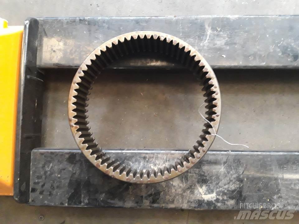 CAT 950E Menjalnik