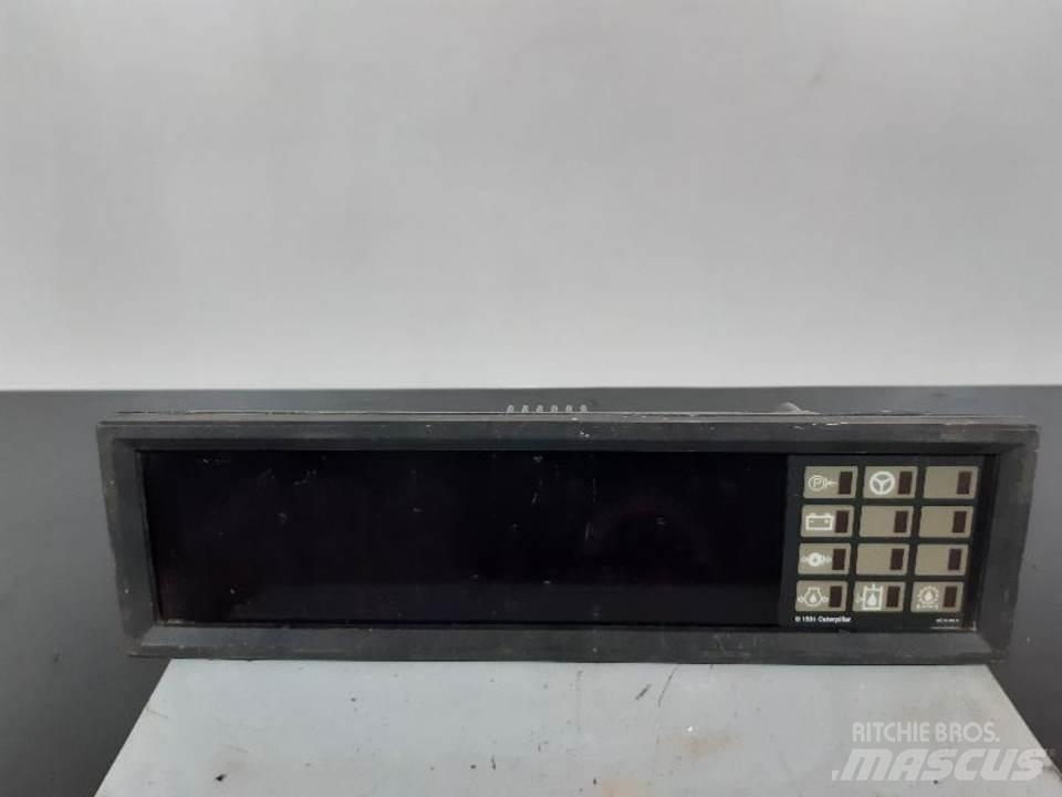 CAT 950F Kabine in notranjost