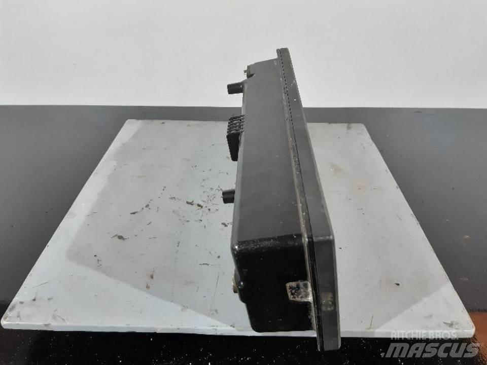 CAT 950F Kabine in notranjost