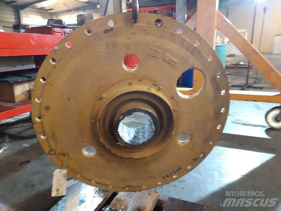 CAT 955K Menjalnik