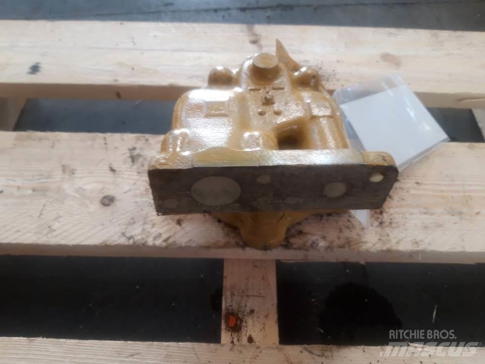 CAT 955L Hidravlika