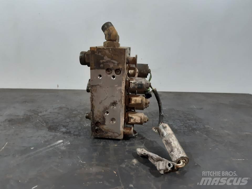 CAT 963C Kabine in notranjost