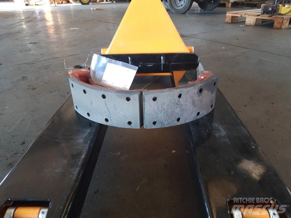 CAT 966C Gosenice