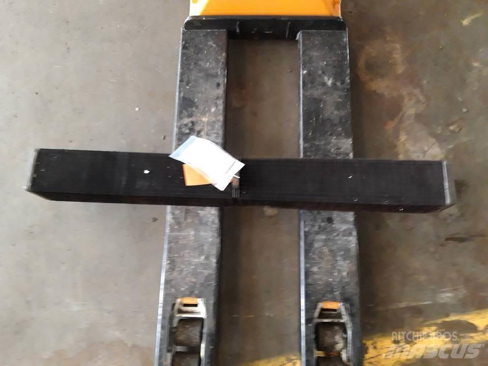 CAT 970F Motorji