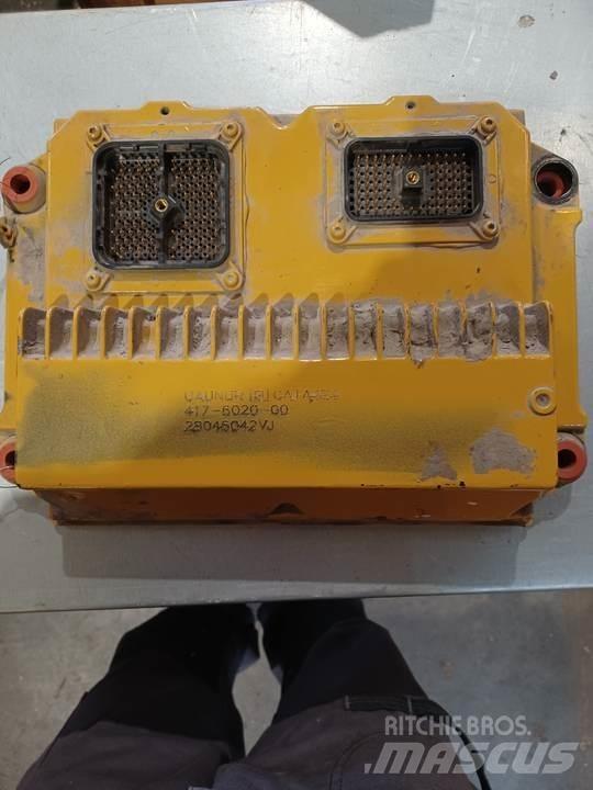 CAT 972M Kabine in notranjost