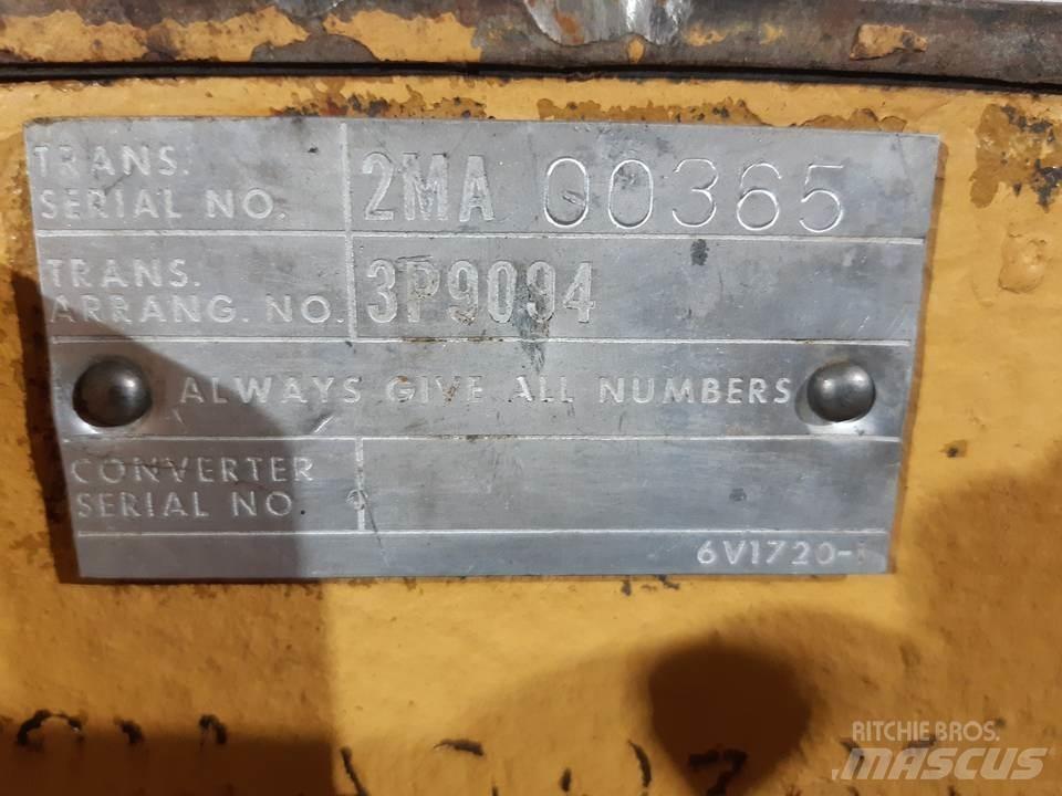 CAT 988B Menjalnik