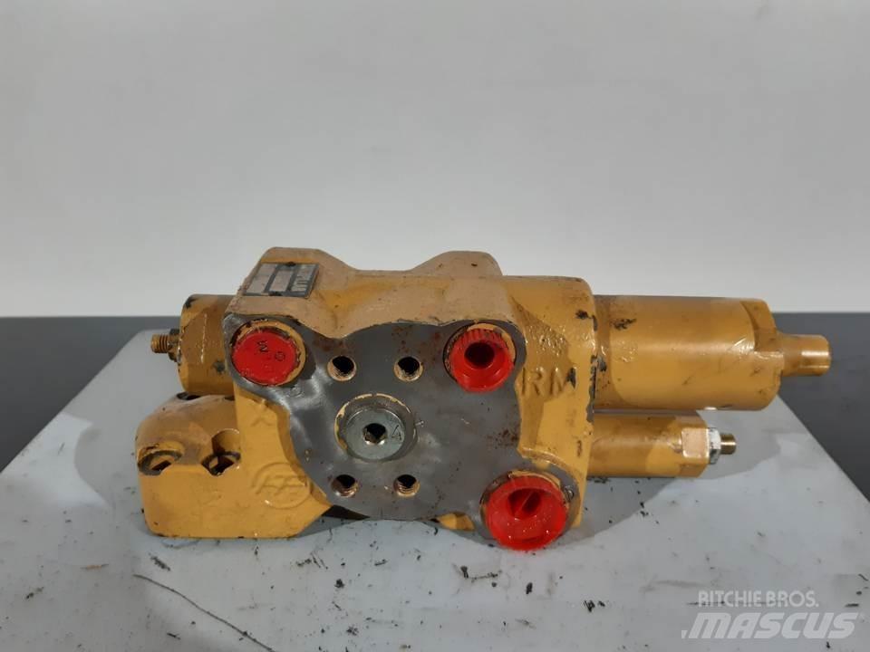 CAT M320 Hidravlika