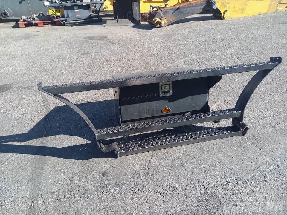 CAT M320F Kabine in notranjost