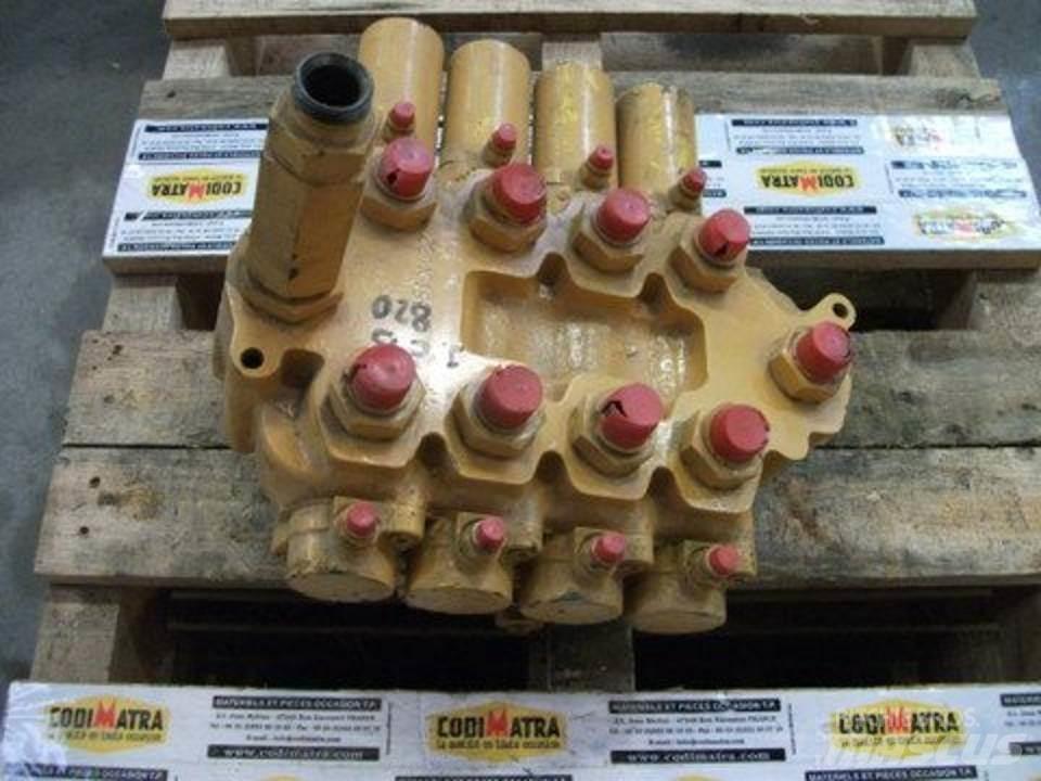 JCB 820 Hidravlika