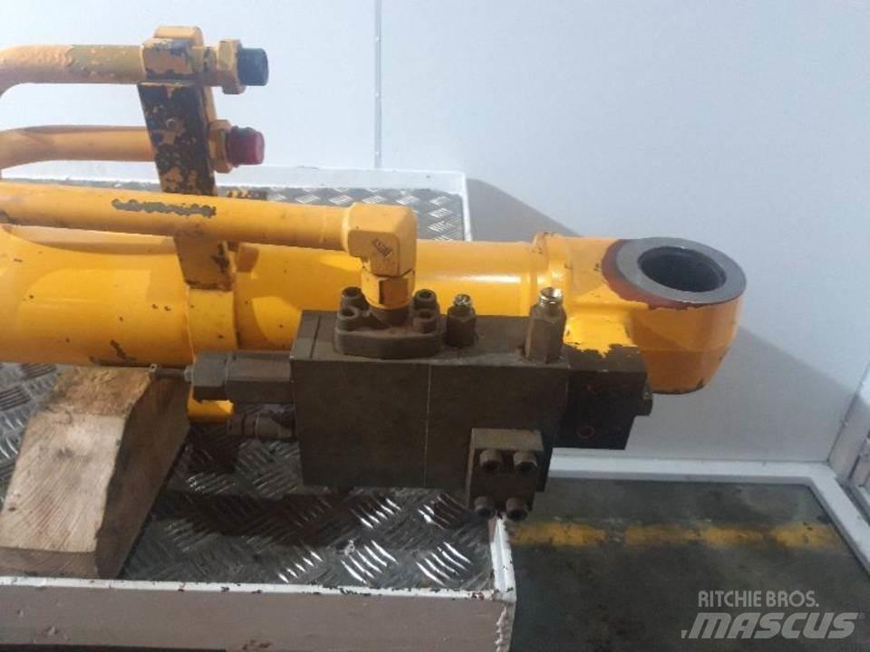 JCB JS160 Hidravlika