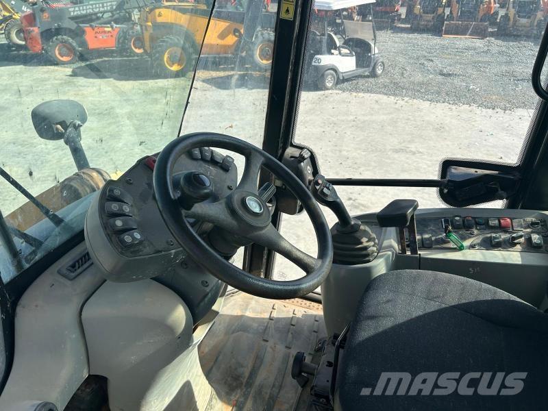 CAT 908H Kolesni nakladalci