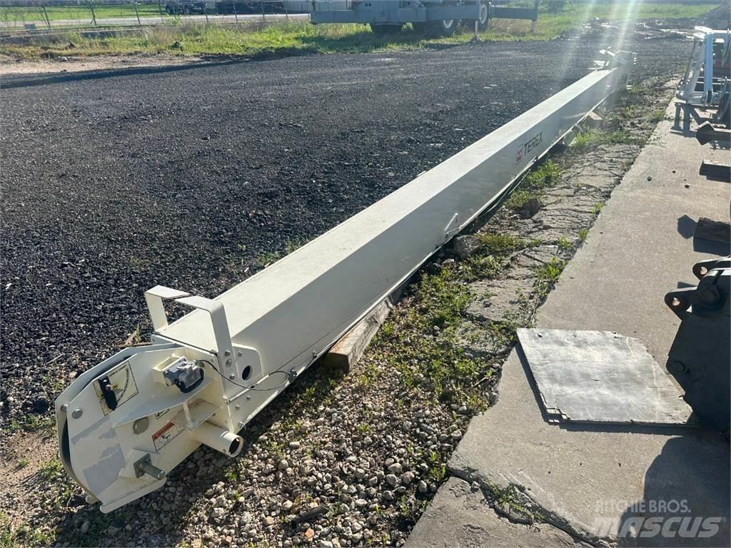Terex  Boom in dipper roke