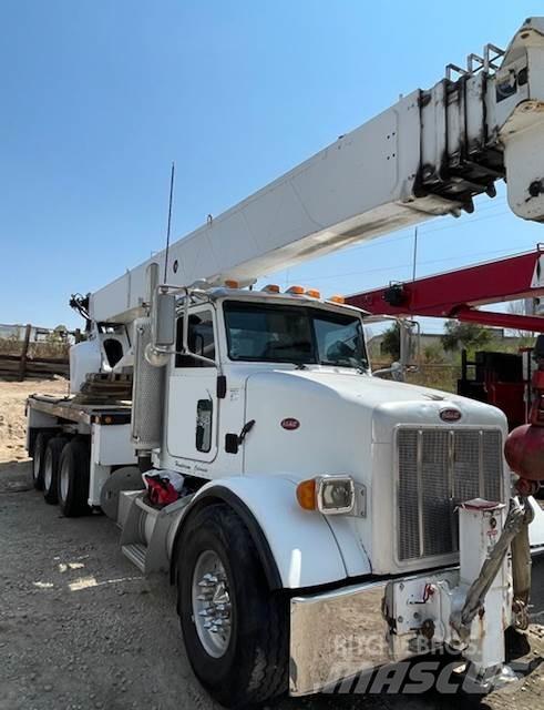 Altec AC38-127S Tovornjaki z žerjavom
