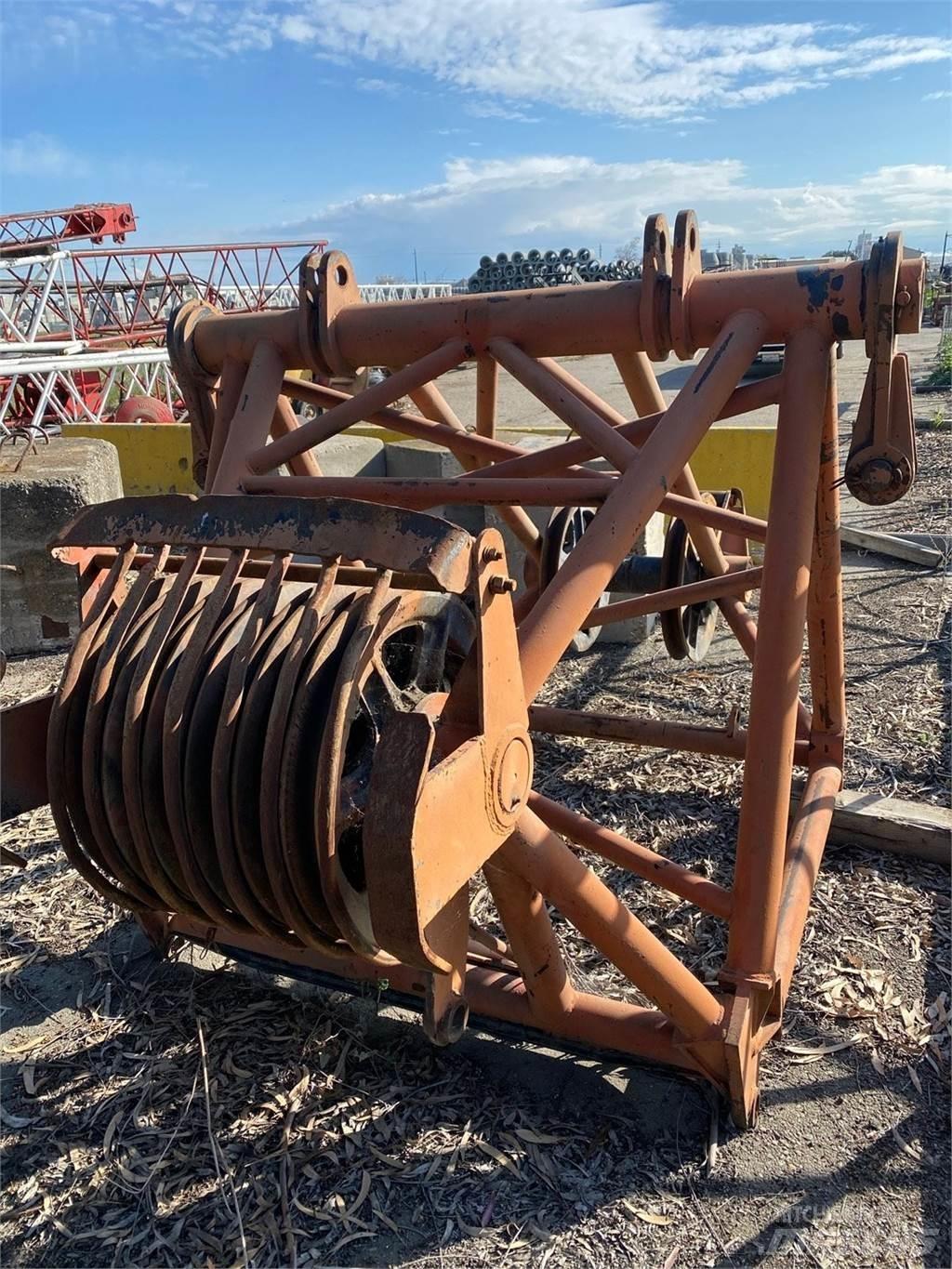 Link-Belt  Boom in dipper roke
