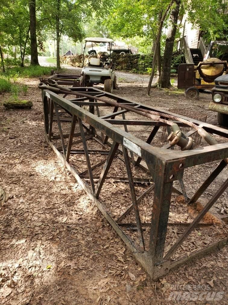 Link-Belt  Boom in dipper roke