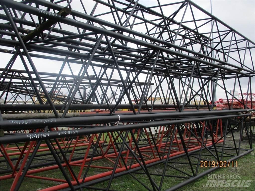 Link-Belt 9M 1769 Boom in dipper roke