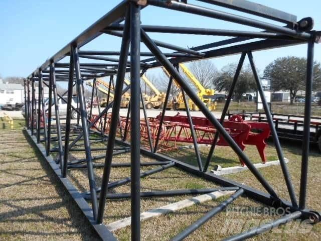 Manitowoc  Boom in dipper roke