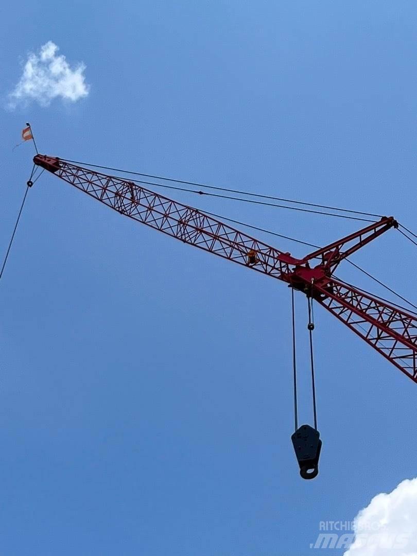 Manitowoc  Boom in dipper roke
