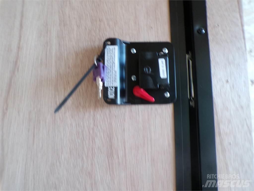  Stealth Prikolice zabojniki