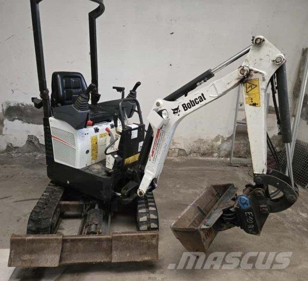 Bobcat E10 Z Mini bagri <7t
