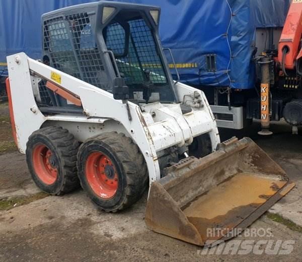 Bobcat S130 Skid steer mini nakladalci