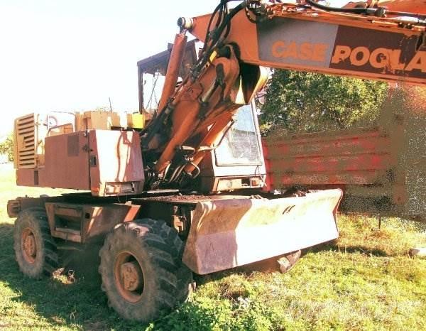 CASE 688 (Poclain) Bagri na kolesih