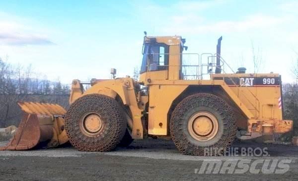 CAT 990 Kolesni nakladalci