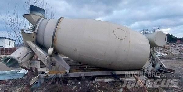  _JINÉ (SK) Kurta Avtomešalci za beton