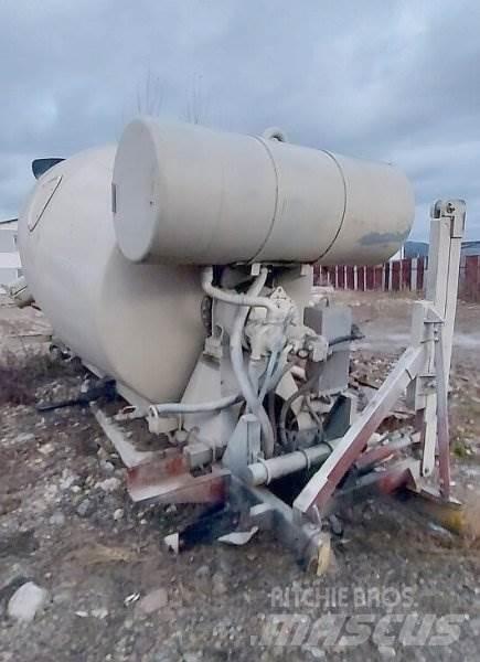  _JINÉ (SK) Kurta Avtomešalci za beton