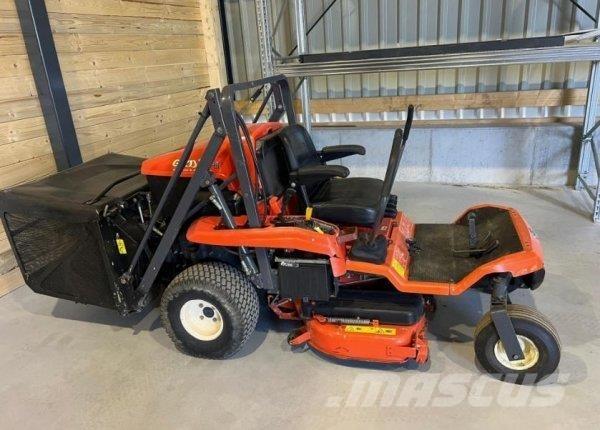 Kubota GZD15-II Vrtni traktor kosilnice