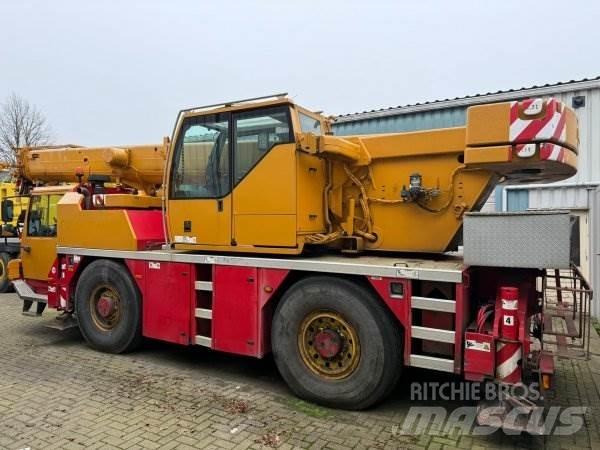 Liebherr 1030-2.1 Tovornjaki z žerjavom