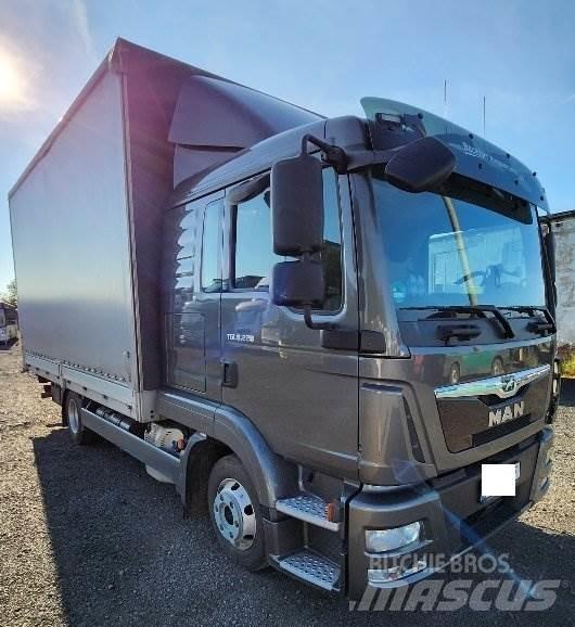 MAN TGL 8.220 Tovornjaki s kesonom/platojem